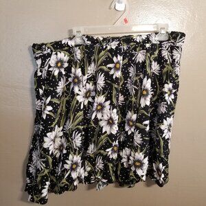 Torrid Floral Daisy Knee-Length Skirt with Pockets, Plus Size 2